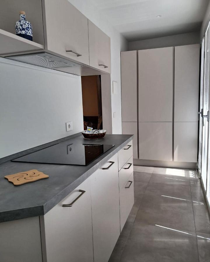 Porta San Paolo House Aparthotel Castelbuono  Bagian luar foto